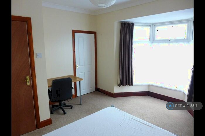 5 Bedroom Terraced House To Rent In Cromwell Street, Swansea, SA1