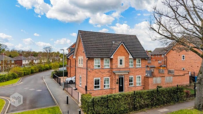 3 Bedroom Detached House For Sale In Laburnum Road, Worsley, M28