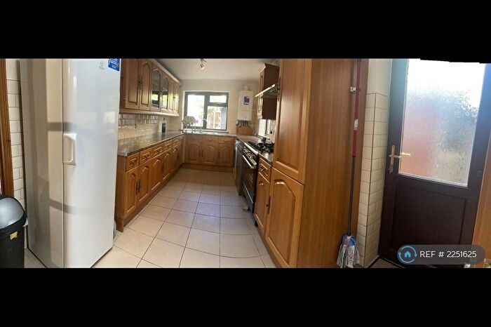 4 Bedroom Terraced House To Rent In Whurley Way, Maidenhead, SL6