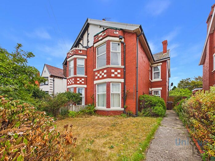 4 Bedroom Semi-Detached House For Sale In Dorset Road, Lytham St. Annes, FY8