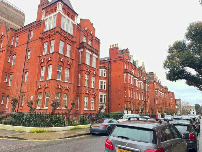 1 Bedroom Flat To Rent In Hamlet Gardens, Hammersmith, London, W6