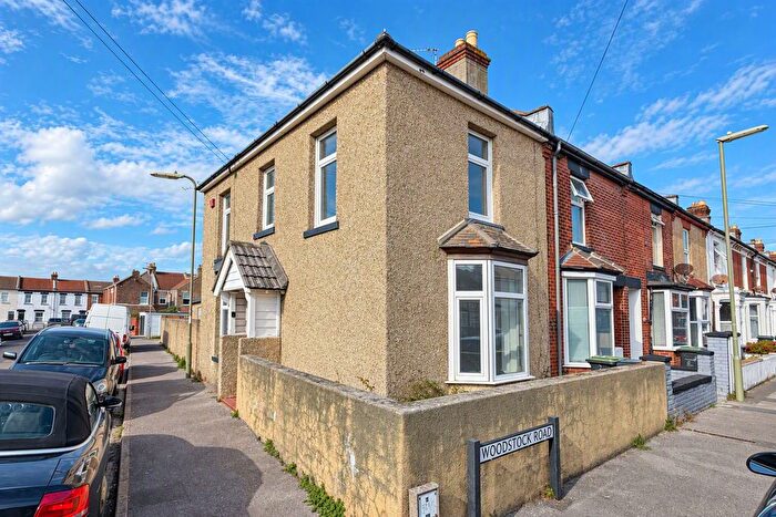 3 Bedroom End Of Terrace House For Sale In Woodstock Road, Gosport, PO12