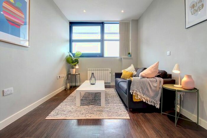 1 Bedroom Flat To Rent In Axis House, Bath Road, Heathrow, Hayes, UB3