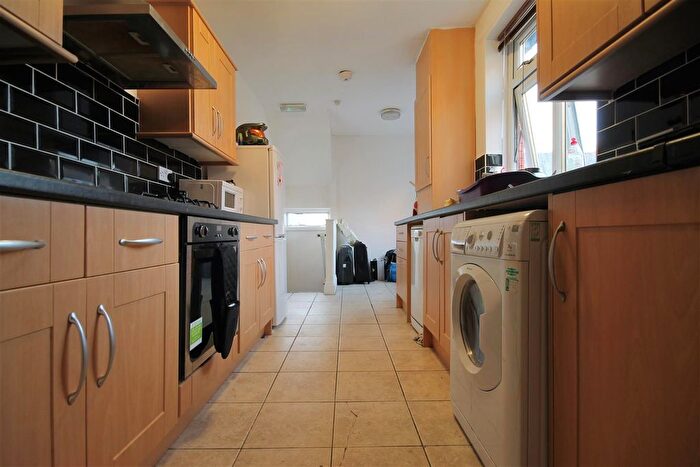3 Bedroom Maisonette To Rent In Second Avenue, Heaton, NE6