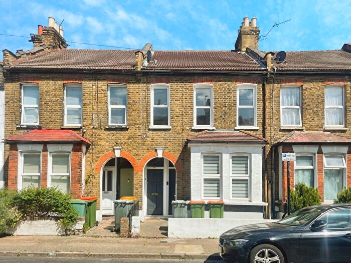 1 Bedroom Flat To Rent In Melbourne Road, London, E6