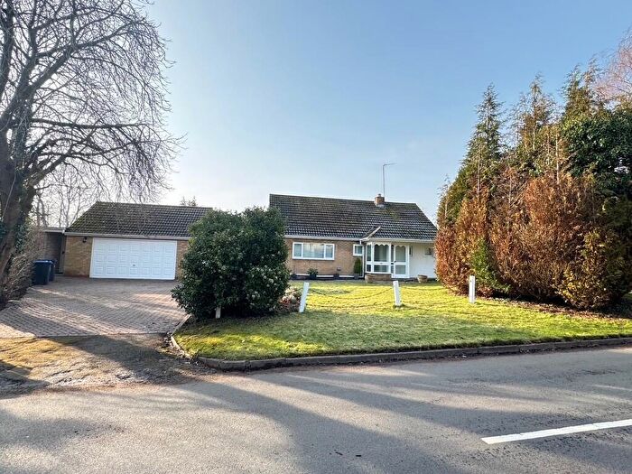 3 Bedroom Detached Bungalow For Sale In Hill Wootton Road, Leek Wootton, Warwick, CV35
