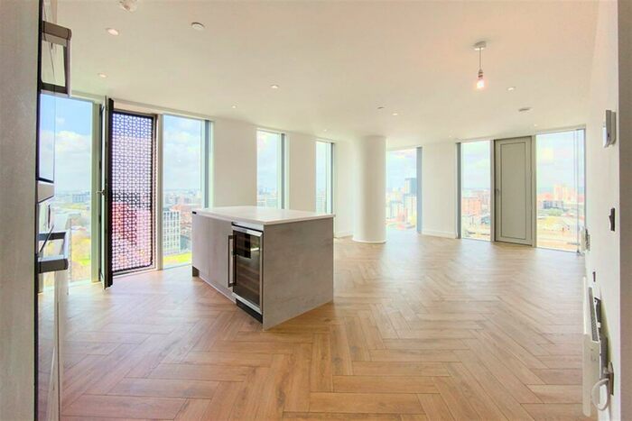 2 Bedroom Apartment To Rent In Elizabeth Tower, M15