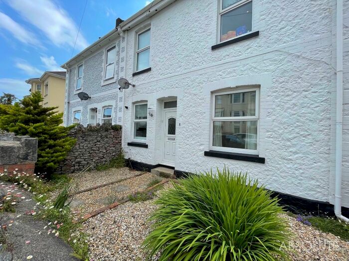 2 Bedroom Flat To Rent In Shirburn Road, Torquay, Devon, TQ1