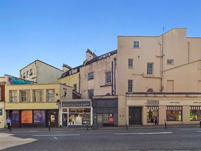 2 Bedroom Apartment To Rent In Flat, Park Row, BS1