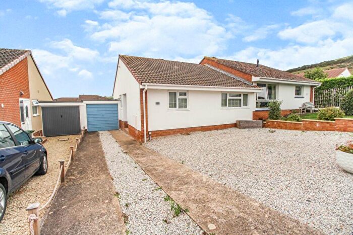 2 Bedroom Bungalow To Rent In Braunton, EX33