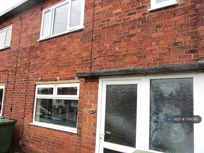 1 Bedroom Flat To Rent In Poplar Close, Stone, ST15