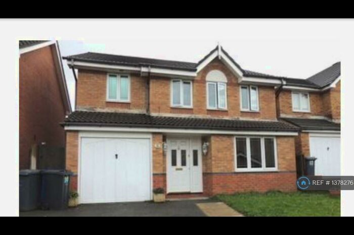 4 Bedroom Detached House To Rent In Elmwood Park, Stalybridge, SK15