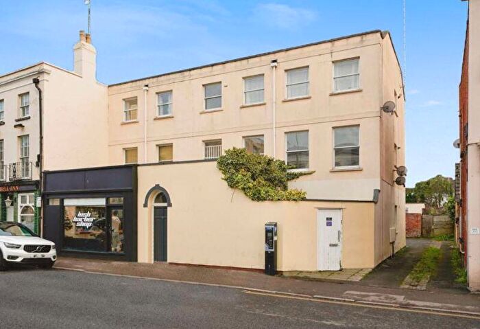 2 Bedroom Apartment For Sale In The Stables, Bath Road, Cheltenham, GL53