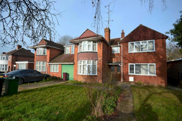 6 Bedroom Semi-Detached House To Rent In Stanhope Road, Reading, Berkshire, RG2