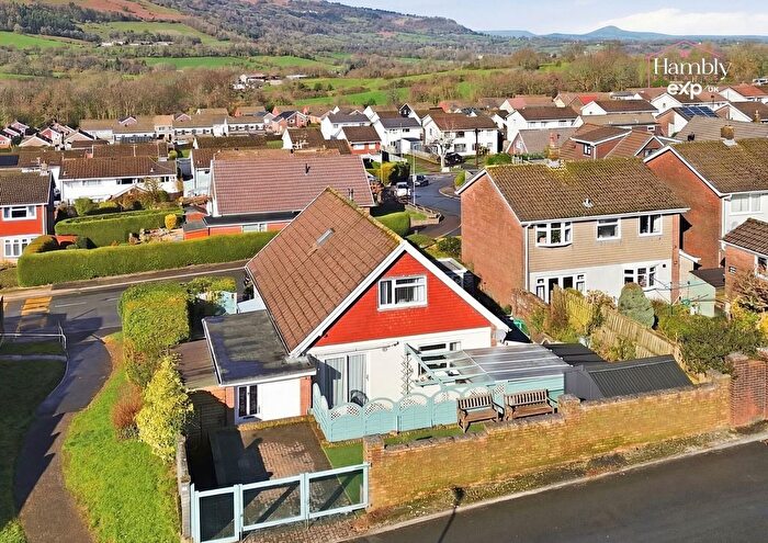 4 Bedroom Detached House For Sale In Golf Road, New Inn, Pontypool, NP4