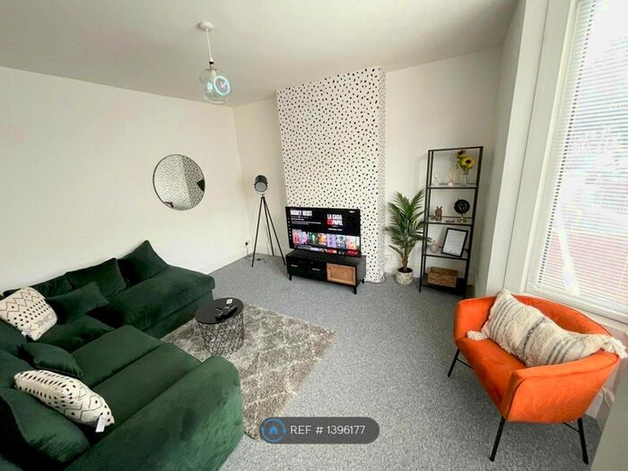 4 Bedroom Terraced House To Rent In Kingswood Road, Gillingham, ME7