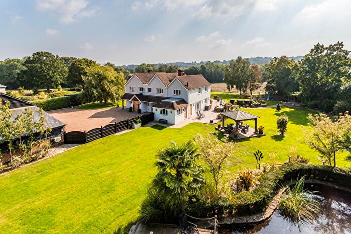 5 Bedroom Detached House For Sale In Mascalls Court Road, Paddock Wood, TN12