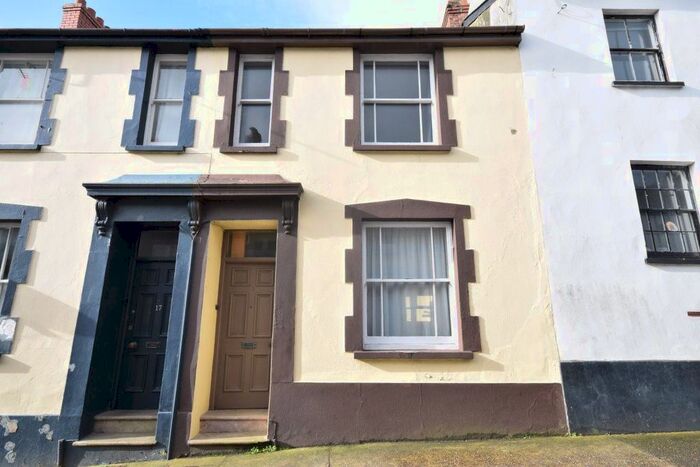2 Bedroom Property To Rent In Silver Street, Bideford EX39