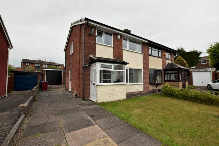 3 Bedroom Semi-Detached House To Rent In Manitoba Close, Blackburn, BB2