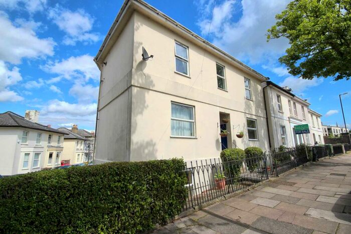 1 Bedroom Flat To Rent In St. Georges Road, Cheltenham, GL50