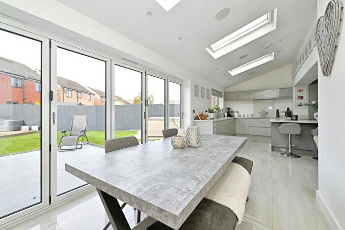 5 Bedroom Detached House For Sale In Coriander Drive, Peterborough, PE7