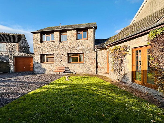 2 Bedroom Detached House For Sale In The Barrows, Cheddar, BS27