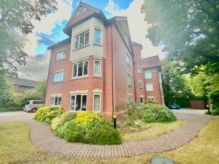 3 Bedroom Apartment To Rent In Earlsdon Avenue South, Earlsdon, Coventry, West Midlands, CV5