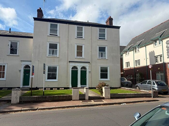 1 Bedroom Apartment To Rent In Shirehampton House, - St Davids Hill, EX4