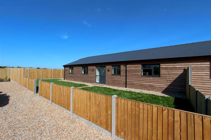 3 Bedroom Bungalow To Rent In Oad Street, Borden, Sittingbourne, ME9