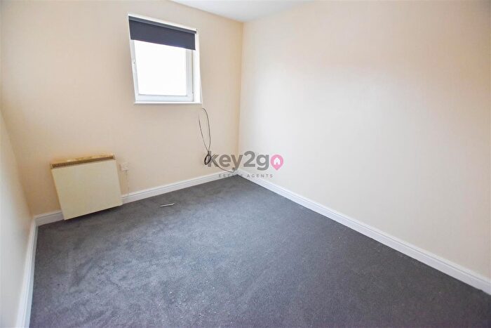 1 Bedroom Flat To Rent In Hawksway, Eckington, S21