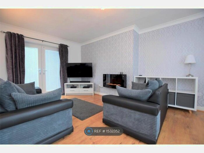 2 Bedroom Semi-Detached House To Rent In Staneway, Gateshead, NE10