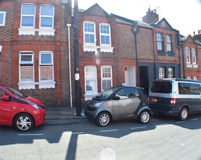 2 Bedroom Terraced House To Rent In White Street, Brighton, BN2