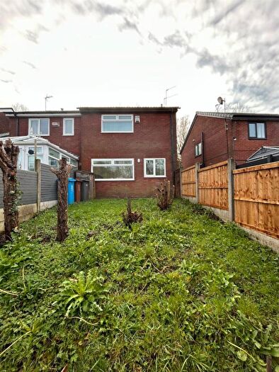1 Bedroom End Of Terrace House To Rent In Ann Square, Waterhead, Oldham, OL4