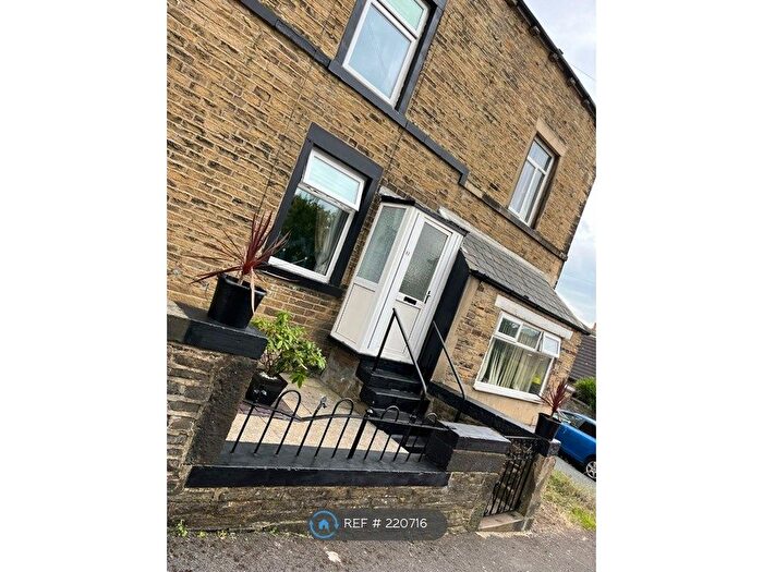 3 Bedroom Terraced House To Rent In Bolton Hall Road, Bradford, BD2