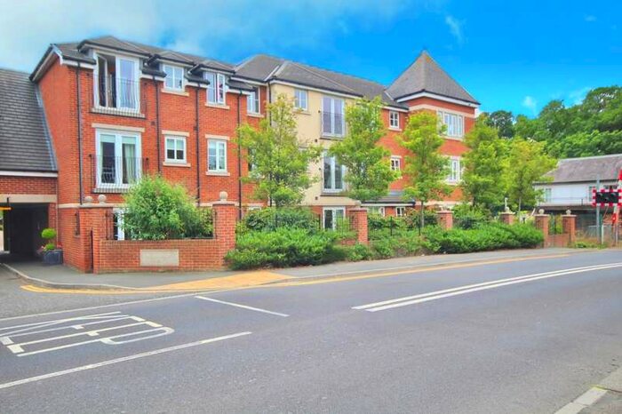 1 Bedroom Apartment For Sale In Guisborough Road, Nunthorpe, Middlesbrough, Cleveland, TS7