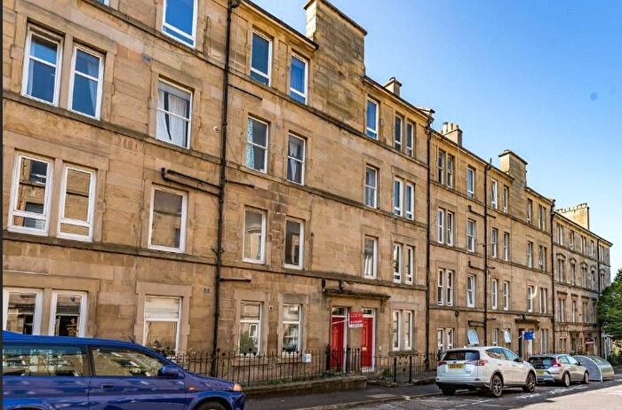 4 Bedroom Flat To Rent In Tay Street, Polwarth, Edinburgh, EH11