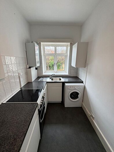 1 Bedroom Flat To Rent In Arthur Rd, Wimbledon Park, SW19