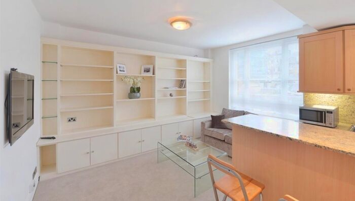1 Bedroom Flat To Rent In Hill Street, Mayfair, W1J