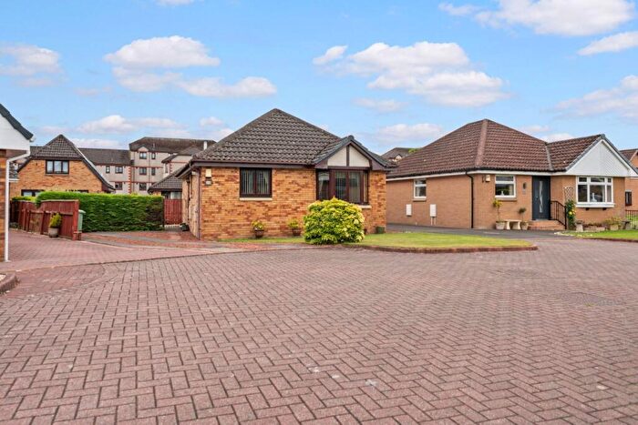 2 Bedroom Bungalow For Sale In Dundee Place, Falkirk, FK2