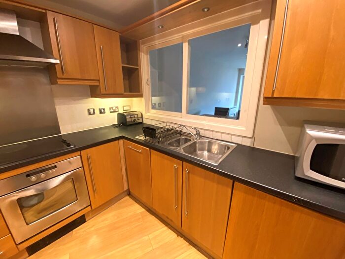 2 Bedroom Property To Rent In Waterside Court, Birmingham, B16