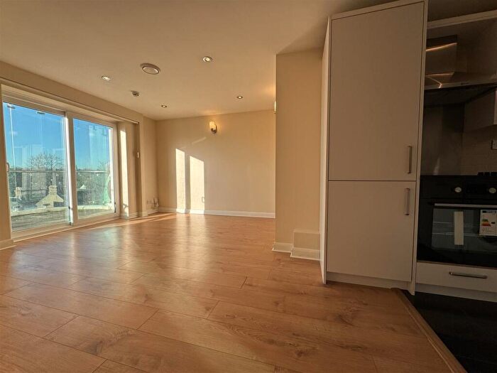 2 Bedroom Flat To Rent In Tower Point, Sydney Road, Enfield, EN2