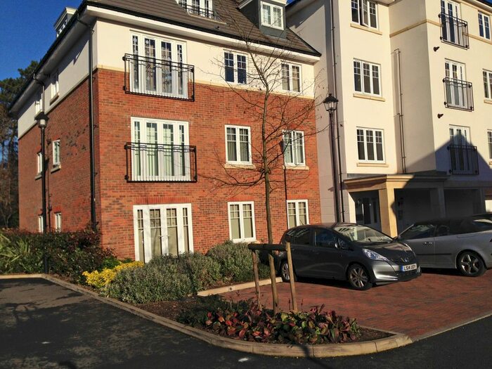2 Bedroom Flat To Rent In Colnhurst Road, Watford, WD17