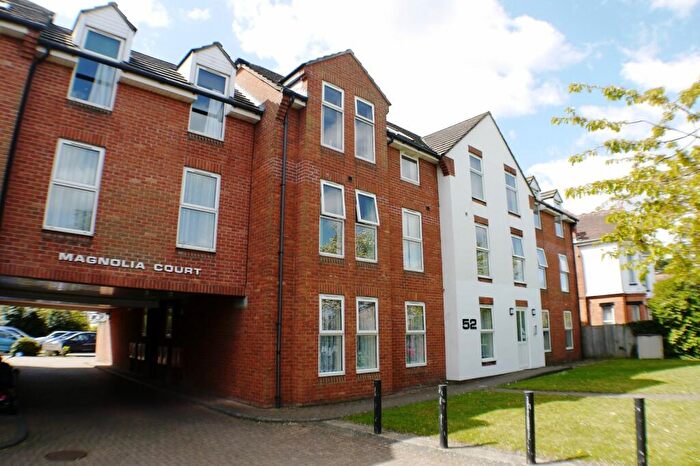 2 Bedroom Flat To Rent In Christchurch, BH23