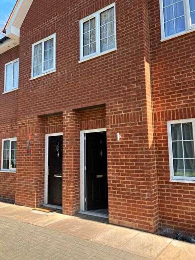 3 Bedroom House To Rent In Pinecoat Drive, CR8