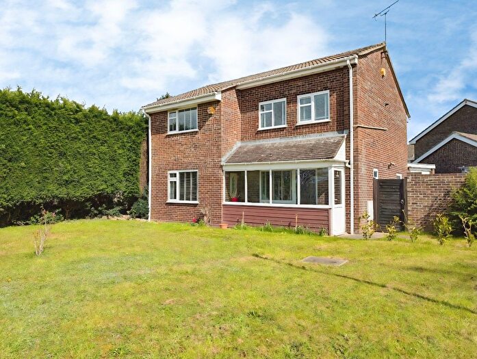 4 Bedroom Detached House For Sale In Jubilee Drive, Thornbury, Bristol, BS35