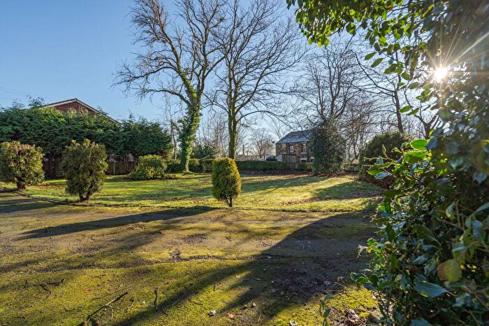 8 Bedroom Detached House For Sale In Breightmet Fold, Bolton, BL2
