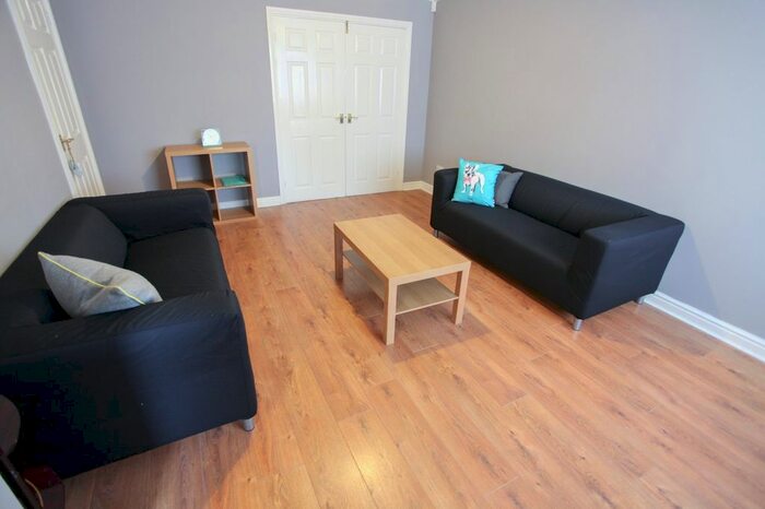 3 Bedroom Semi-Detached House To Rent In Clearwater Close, Kensington, Liverpool, L7