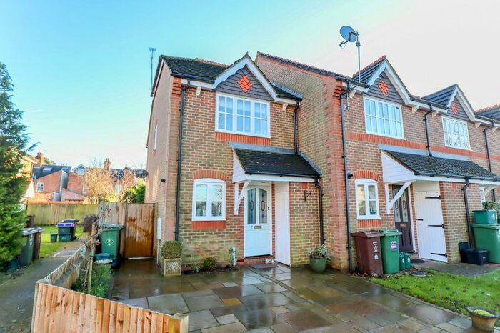 2 Bedroom End Of Terrace House To Rent In Betjeman Close, Harpenden AL5