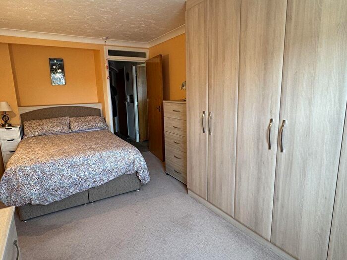 1 Bedroom Retirement Property For Sale In Hillyard Court, Mill Lane, Wareham, BH20 - Photo 5