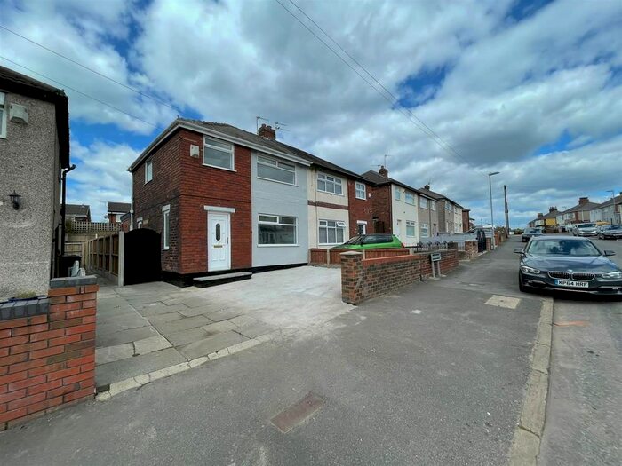 3 Bedroom Semi-Detached House To Rent In Ash Grove, Whiston, Prescot, L35